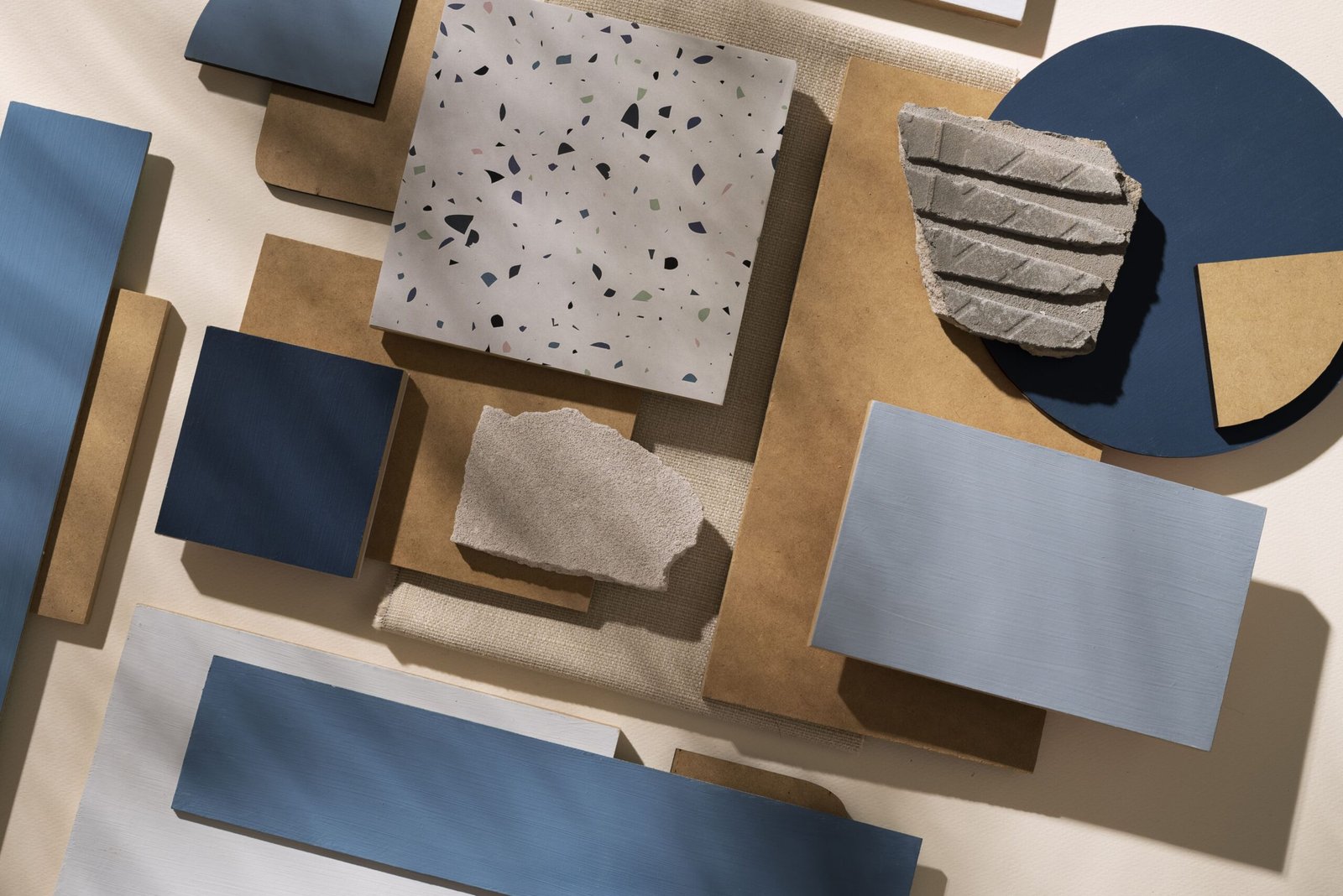 Vue de dessus sur des planches de Matériau MDF